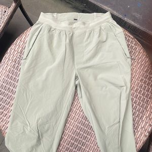 lululemon Surge Hybrid Pant Size XS Light Green